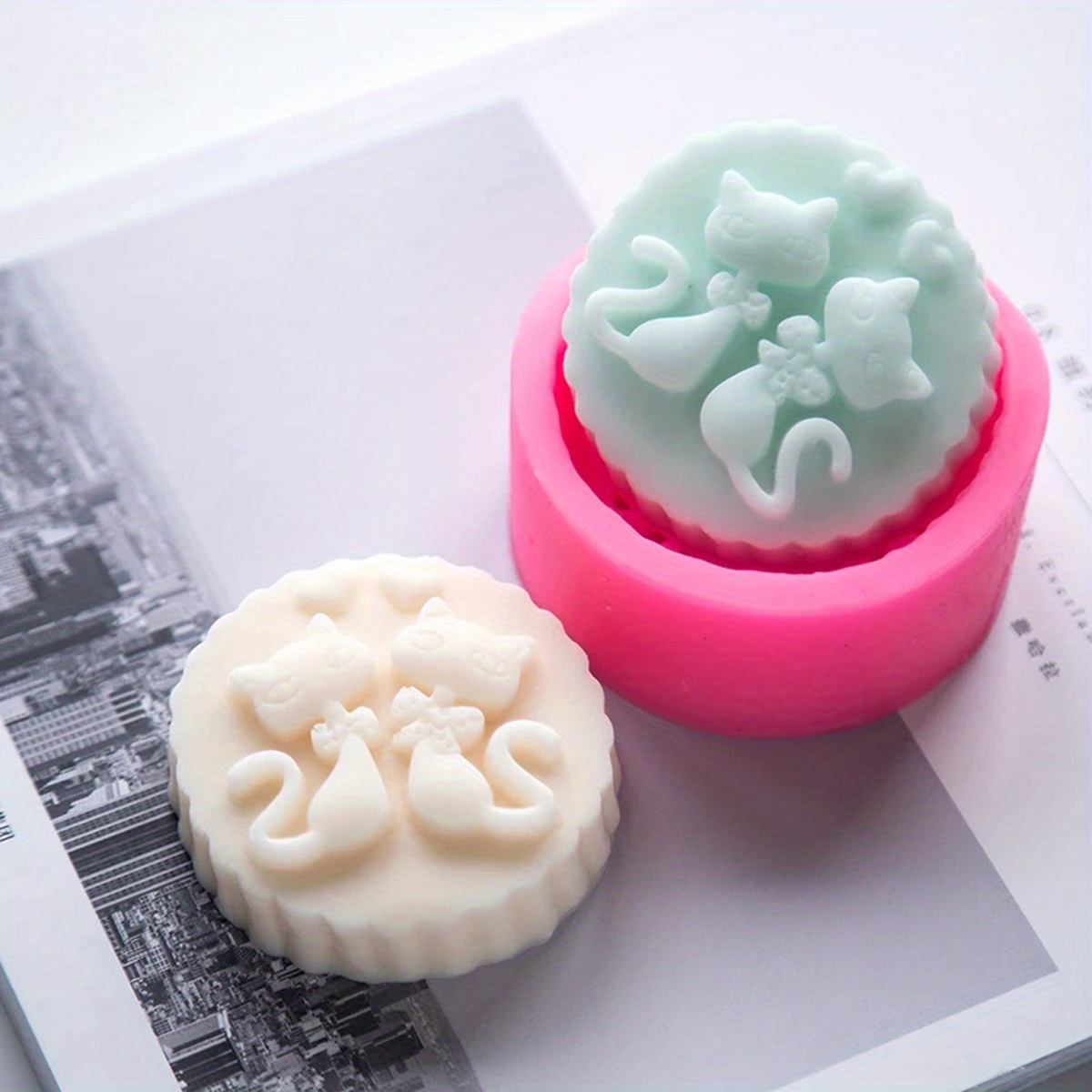 Candle Supplies In Bulk - 1-Piece Silicone Cat Soap Mold -